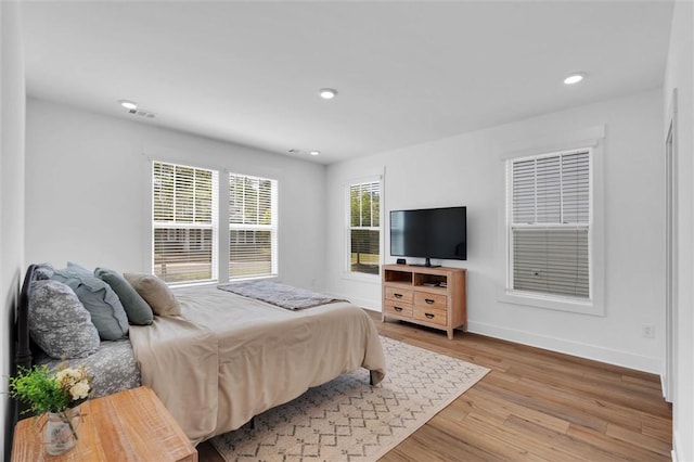 109 Founders Blvd, Central, SC 29630 - bedroom with light wood-style floors, baseboards, and recessed lighting