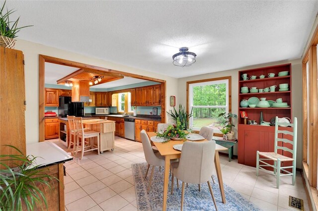 220 Family Dr, Seneca, SC 29678 - dining area featuring light tile patterned floors and a textured ceiling