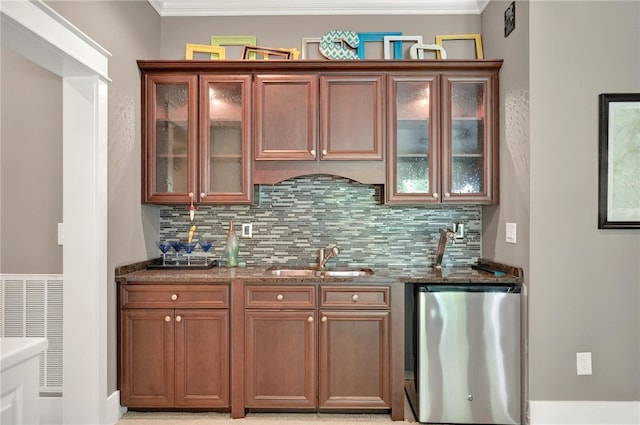 503 Greystoke Cv, Seneca, SC 29678 - indoor wet bar with backsplash, dishwasher, and ornamental molding