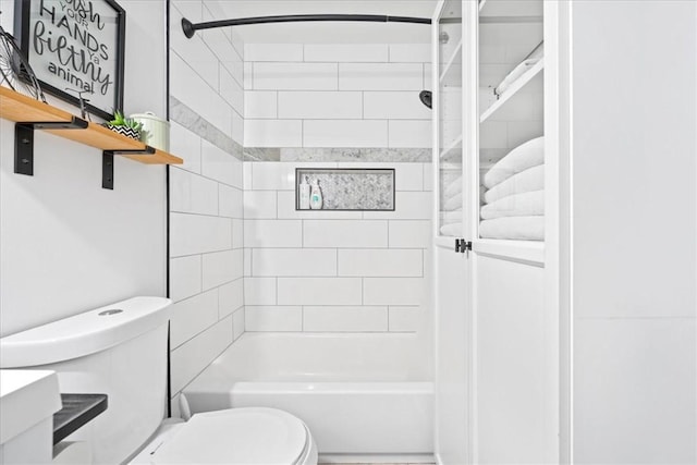 full bath featuring toilet and tub / shower combination