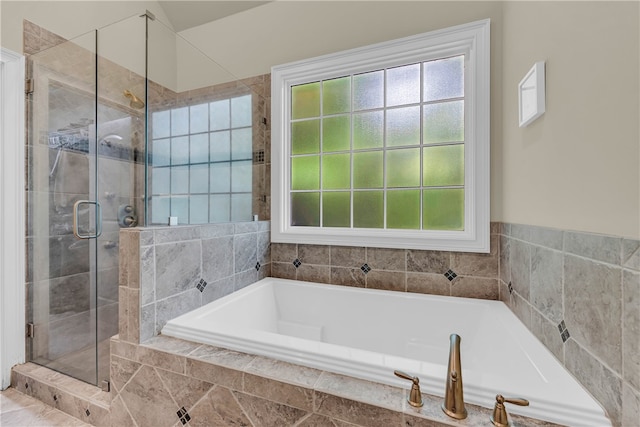 117 W Waters Edge Ln, West Union, SC 29696 - bathroom featuring a shower stall and a garden tub