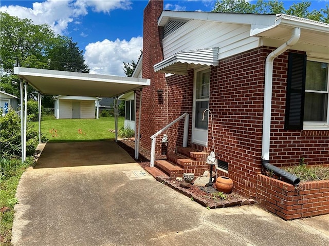 502 Cheyenne St, Anderson, SC 29626 - view of patio featuring driveway, a carport, and entry steps