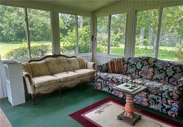 502 Cheyenne St, Anderson, SC 29626 - sunroom / solarium featuring healthy amount of natural light, an outdoor hangout area, and vaulted ceiling