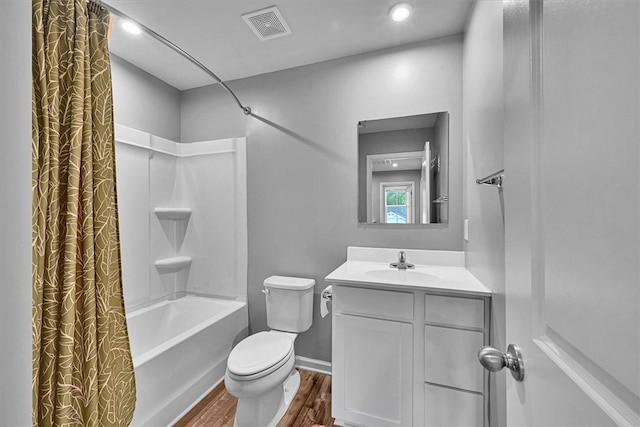 145 Queens Mill Ct, Pendleton, SC 29670 - bathroom with wood finished floors, toilet, shower / bathtub combination with curtain, vanity, and recessed lighting