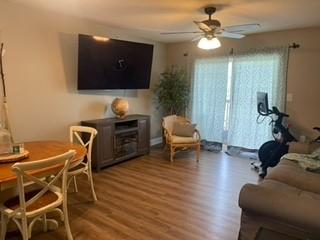 726 Lookover Dr Unit 726, Anderson, SC 29621 - living room featuring wood finished floors and a ceiling fan