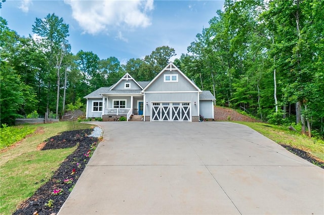 1019 Glen Rd, Seneca, SC 29672 - craftsman-style home featuring covered porch, board and batten siding, driveway, and a garage