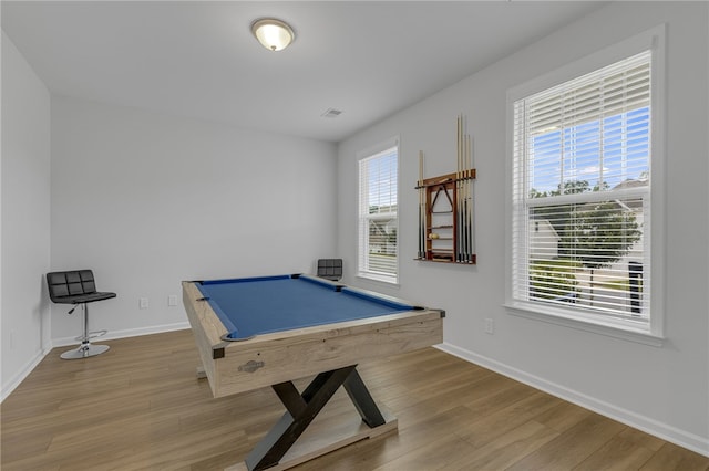 400 N Oak Crest Dr, Belton, SC 29627 - playroom featuring wood finished floors, billiards table, and baseboards