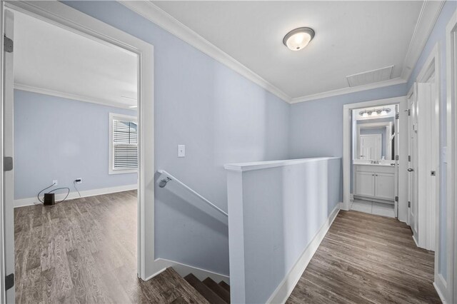 406 Bee Cove Way, Pendleton, SC 29670 - hall with an upstairs landing, wood finished floors, crown molding, and baseboards