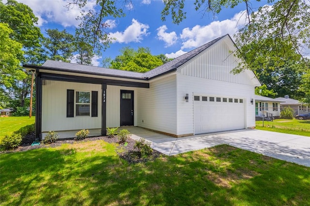 107A Avondale Rd, Anderson, SC 29624 - view of front of property featuring an attached garage, a front yard, and driveway