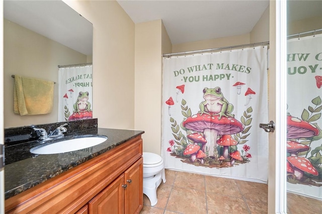 1523 Gadwell Way, Seneca, SC 29678 - full bathroom featuring vanity, toilet, and curtained shower