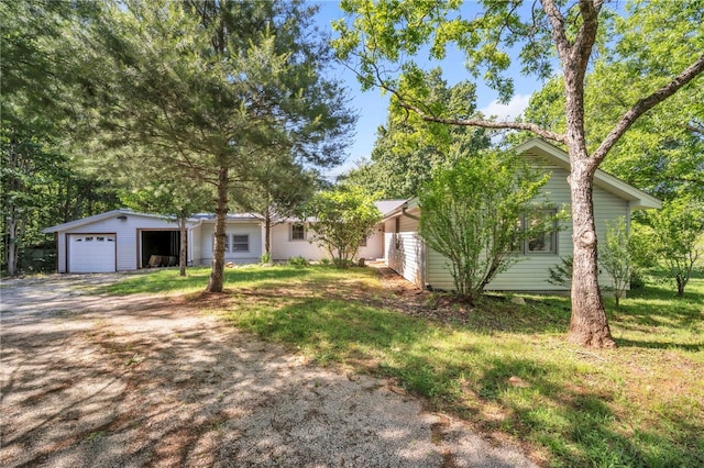 466 Whetstone Rd, Mountain Rest, SC 29664 - view of front of house with driveway and a front yard