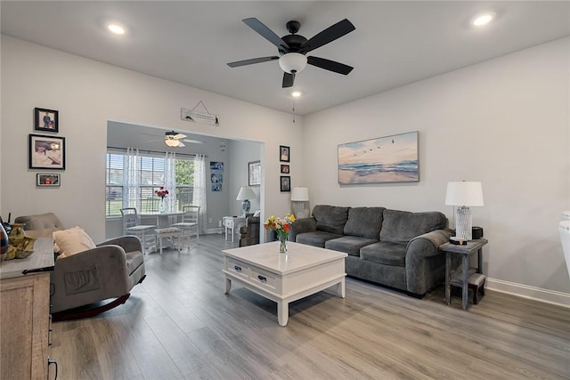 133 Shipyard Cir, Anderson, SC 29621 - living area with ceiling fan, light wood-style flooring, baseboards, and recessed lighting