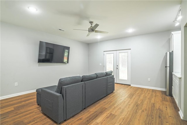 425 Lakewood Dr, Townville, SC 29689 - living room with ceiling fan, wood finished floors, baseboards, and recessed lighting