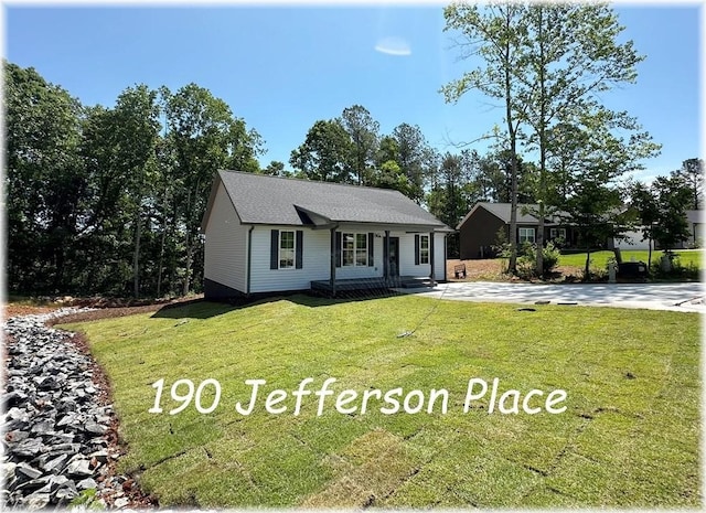 190 Jefferson Pl, Walhalla, SC 29691 - single story home featuring a front lawn