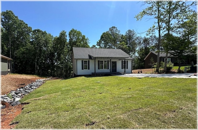 190 Jefferson Pl, Walhalla, SC 29691 - view of front of property featuring a front lawn