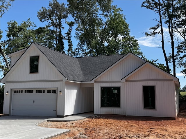 629 Mountain View Rd, Williamston, SC 29697 - modern farmhouse style home with a shingled roof and concrete driveway