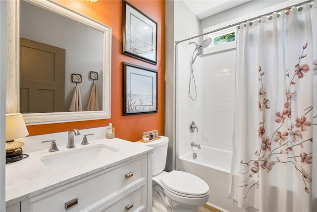 100 Grandview Dr, Anderson, SC 29625 - full bathroom featuring toilet, shower / bath combo, and vanity