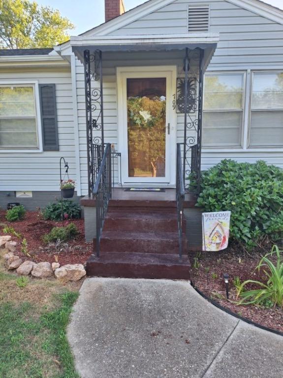 709 Ferry St, Anderson, SC 29626 - entrance to property featuring a chimney