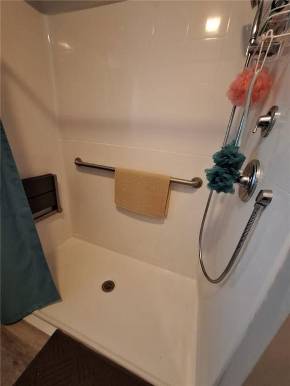 709 Ferry St, Anderson, SC 29626 - bathroom featuring a shower