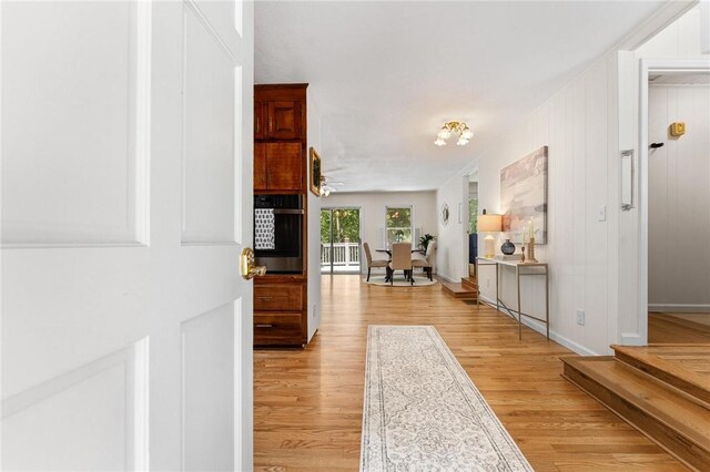 131 Shoreside Dr, Martin, GA 30557 - hallway featuring light wood finished floors and baseboards