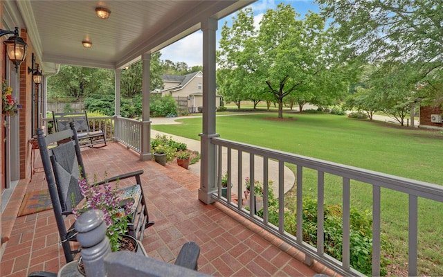 138 Grandview Ct, Hartwell, GA 30643 - porch with a yard