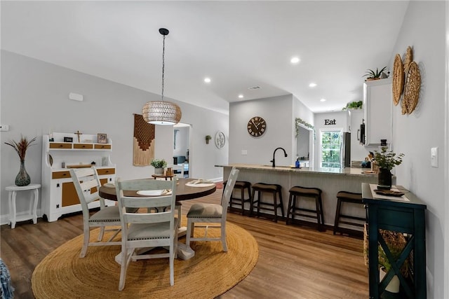 324 Sweetbriar Trl, Westminster, SC 29693 - dining area featuring wood finished floors and recessed lighting