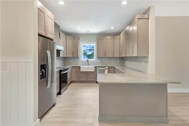 32 Pine Garden Way Dr, Salem, SC 29676 - kitchen featuring appliances with stainless steel finishes, a sink, a peninsula, light wood finished floors, and recessed lighting