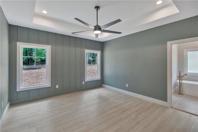 32 Pine Garden Way Dr, Salem, SC 29676 - unfurnished room featuring ceiling fan, light wood-style floors, healthy amount of natural light, and recessed lighting