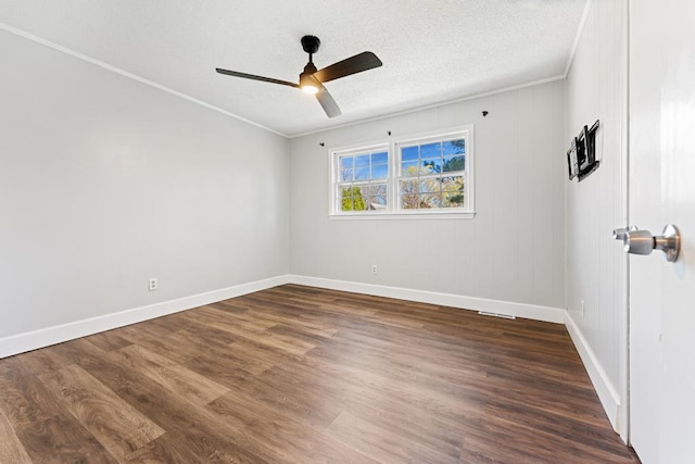 113 Woodhurst Dr, Hartwell, GA 30643 - unfurnished room with a ceiling fan, wood finished floors, baseboards, ornamental molding, and a textured ceiling