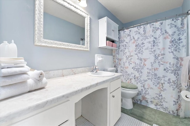 500 Concord Rd Unit A4, Anderson, SC 29621 - bathroom featuring toilet, vanity, tile patterned flooring, and curtained shower