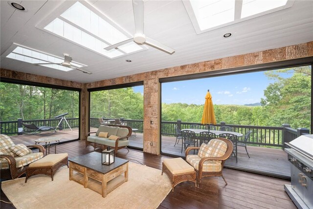 301 Augusta Way, Sunset, SC 29685 - living room featuring a skylight, a ceiling fan, and hardwood / wood-style flooring