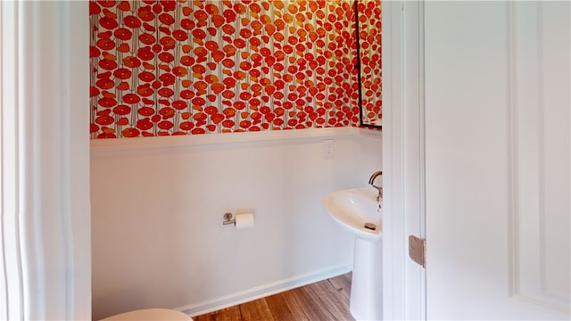 112 Queens Mill Ct, Pendleton, SC 29670 - half bath featuring wood finished floors, toilet, and baseboards