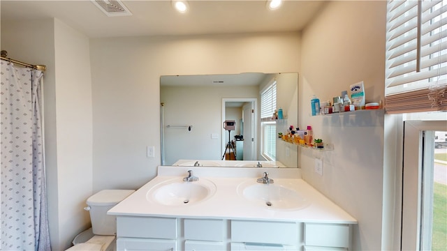 112 Queens Mill Ct, Pendleton, SC 29670 - bathroom with toilet, double vanity, a shower with curtain, and recessed lighting