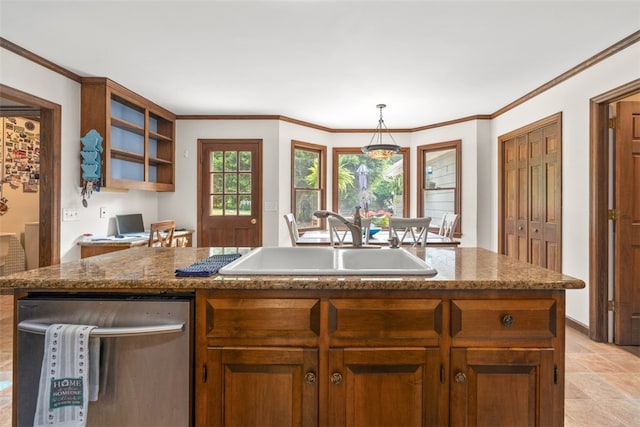 109 Cameron Way, Anderson, SC 29621 - kitchen featuring a sink, pendant lighting, crown molding, an island with sink, and light stone countertops