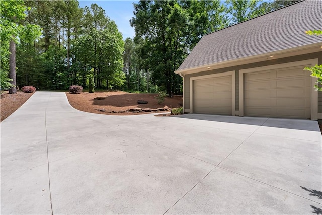 803 Gate View Ct, Seneca, SC 29672 - garage featuring concrete driveway
