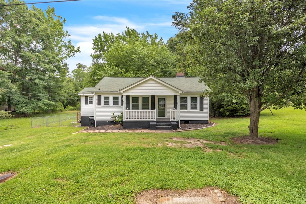 104 Herd Ave, Belton, SC 29627 - photo 1