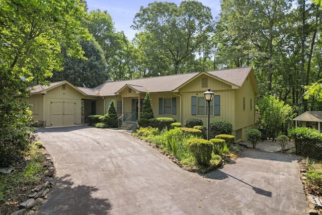 199 Mountain Rest Lake Rd, Mountain Rest, SC 29664 - single story home featuring driveway, a garage, and a shingled roof