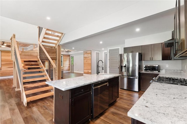 2000 Ridge Rd, Hartwell, GA 30643 - kitchen featuring stainless steel appliances, a sink, a kitchen island with sink, recessed lighting, and dark wood-style floors