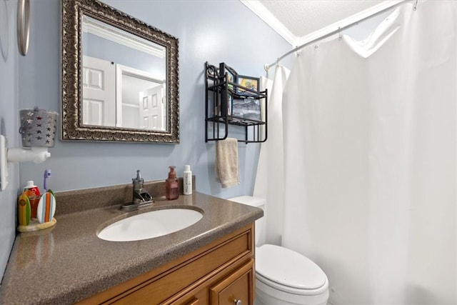 151 Hannah Cir, Anderson, SC 29621 - bathroom featuring toilet, vanity, curtained shower, and crown molding