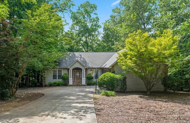 149 Summers Way, Seneca, SC 29672 - view of front facade featuring driveway