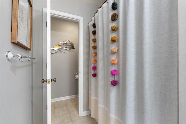 606 Lighthouse Ct, Seneca, SC 29672 - full bath featuring tile patterned flooring and baseboards