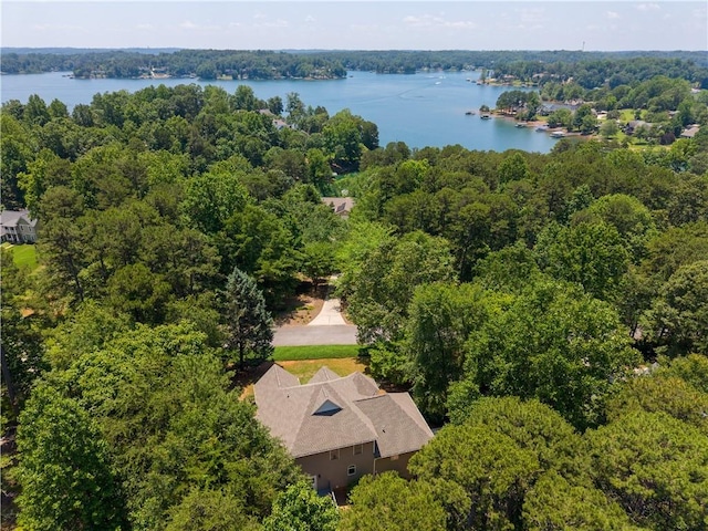 606 Lighthouse Ct, Seneca, SC 29672 - bird's eye view of a large body of water and a heavily wooded area