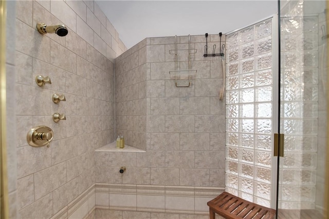 405 Windcrest Ct, Salem, SC 29676 - bathroom with a tile shower