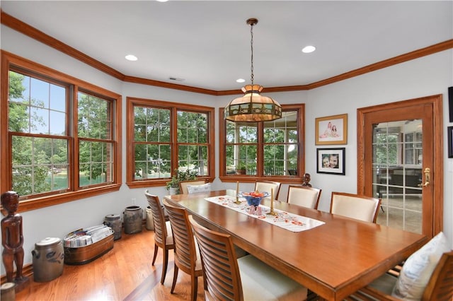405 Windcrest Ct, Salem, SC 29676 - dining area featuring healthy amount of natural light, light wood-style flooring, recessed lighting, and crown molding