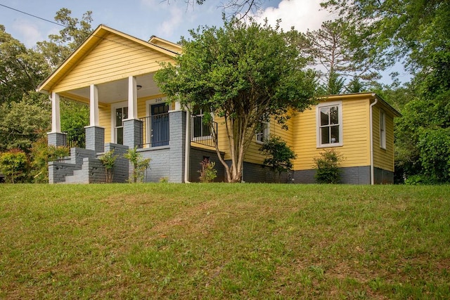 200 Bulwinkle Dr, Walhalla, SC 29691 - view of front of property featuring a front lawn and a porch
