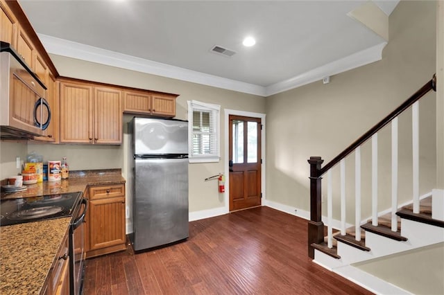 101 W Ln Unit 1118, Clemson, SC 29631 - kitchen featuring stainless steel appliances, dark wood-style floors, crown molding, stone counters, and recessed lighting