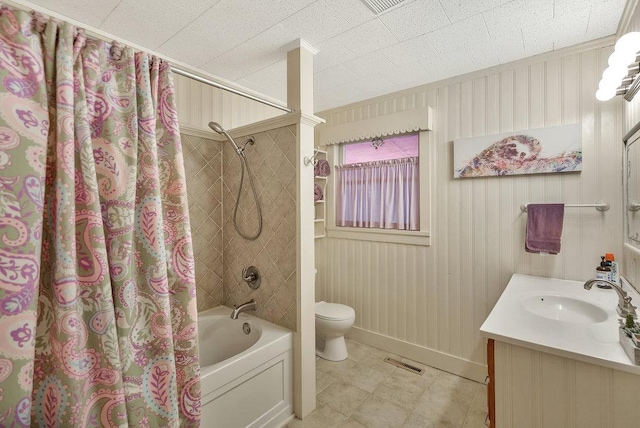 197 Jubie Ln, Seneca, SC 29672 - full bath featuring shower / bathtub combination with curtain and vanity