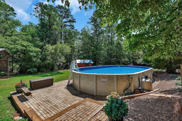 197 Jubie Ln, Seneca, SC 29672 - swimming pool featuring a yard and view of wooded area