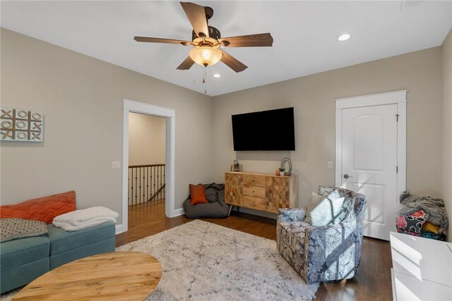 703 Timberbrook Trl, Salem, SC 29676 - living area featuring wood finished floors, ceiling fan, and recessed lighting