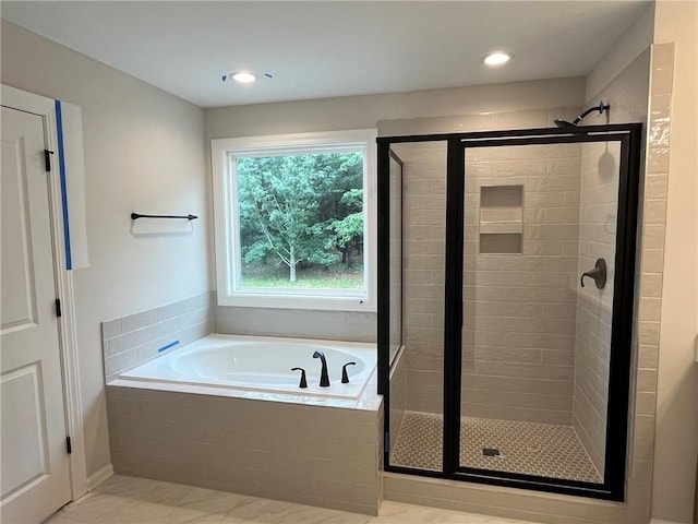 109 Sunrise Ct Unit Sun0005, Anderson, SC 29625 - full bath featuring a garden tub, a shower stall, and recessed lighting